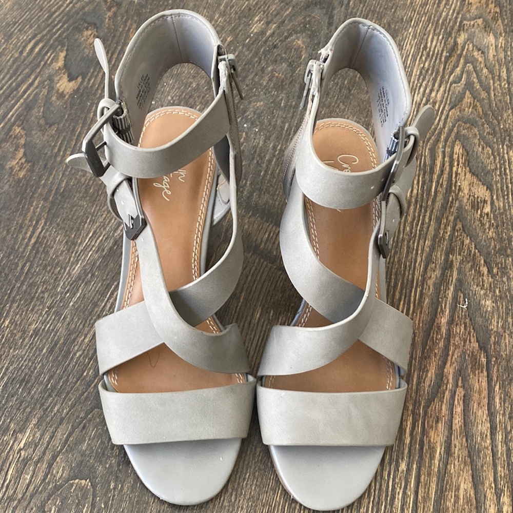 Gray Wedges